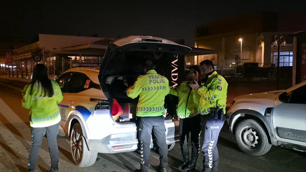 İnegöl’de polisten kaçan sürücüye 76 bin TL ceza 