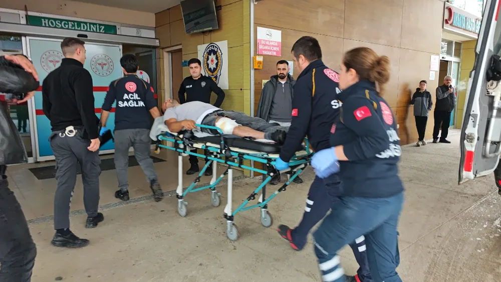 İnegöl’de site içinde silahlı kavga: Tüfekle vuruldu