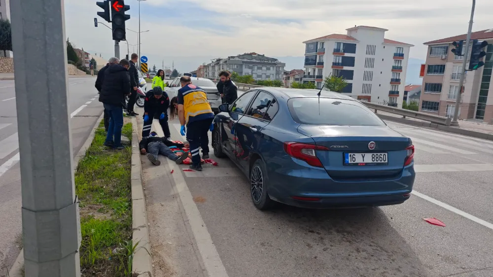 İnegöl–Yenişehir yolunda sinir krizi geçiren sürücü kazada yaralandı