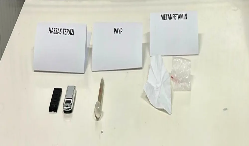 İnegöl’de uyuşturucu şüphelisi jandarma ekiplerince kovalamaca sonrası yakalandı