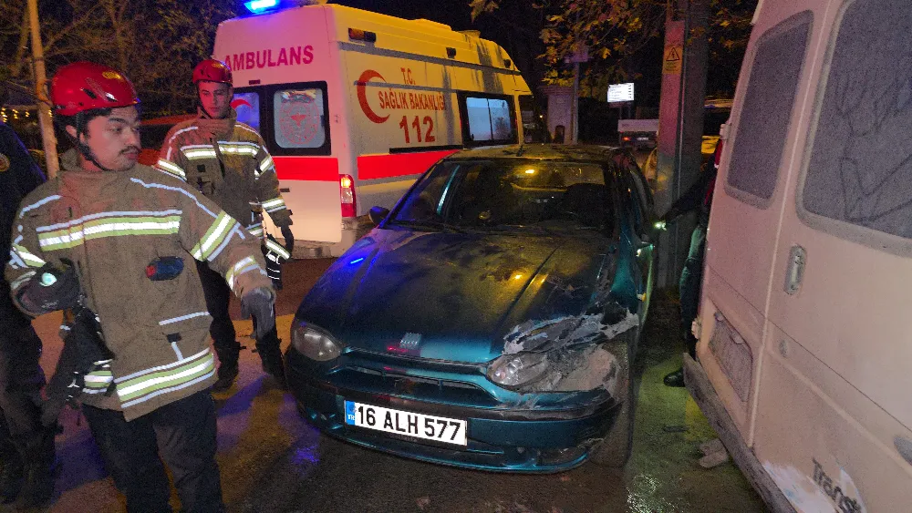 İnegöl’de Sıkışmalı Kaza: Yaralı Hastaneye Kaldırıldı