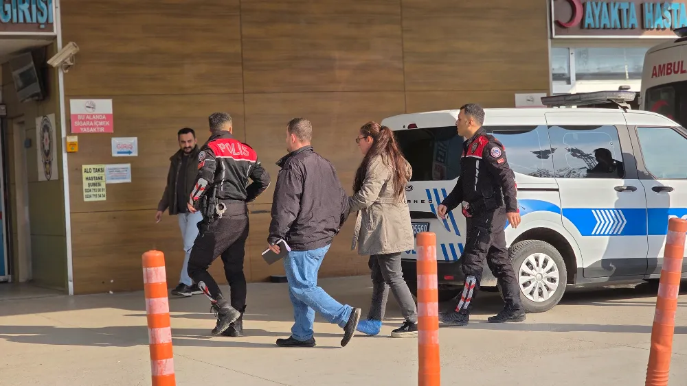 İnegöl’de marketten sadaka kutusu çalan 2 şüpheli yakalandı