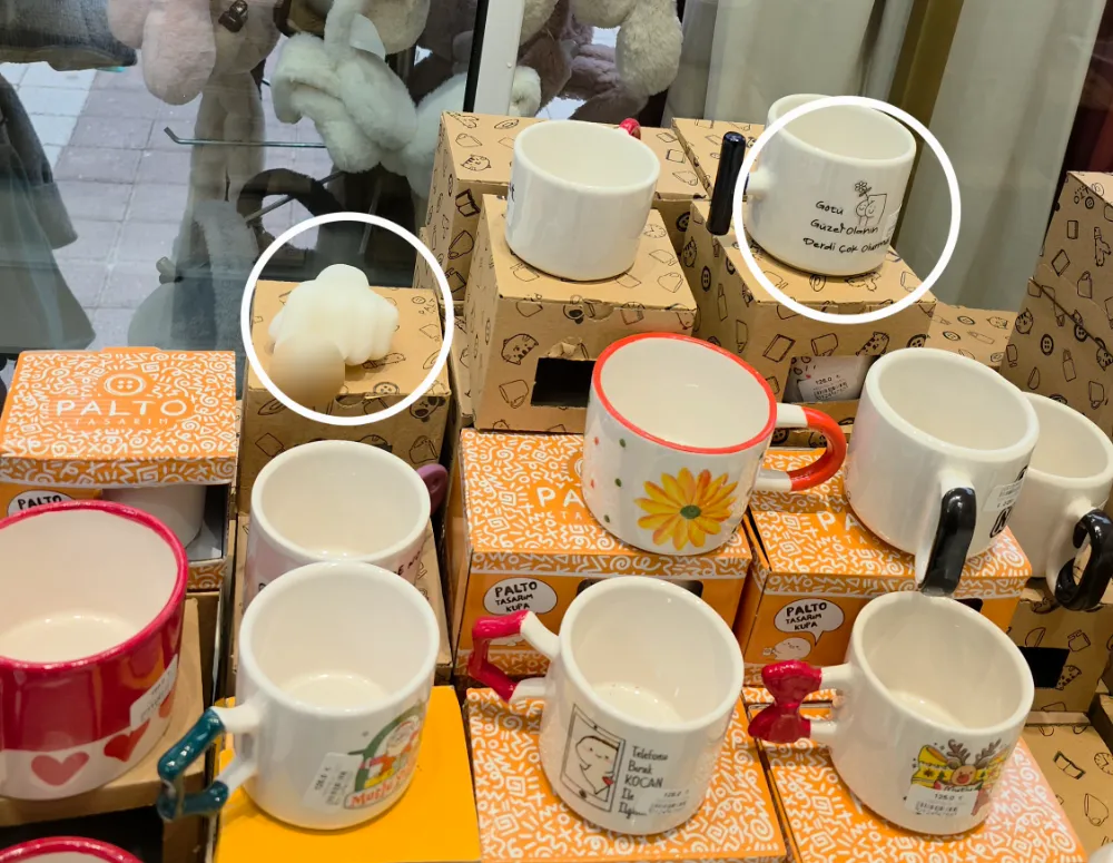 Bardakların Üzerindeki Yazılar Vatandaşları Rahatsız Etti