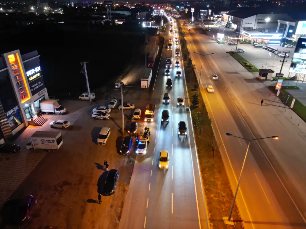 İnegöl–Bursa Yolunda 5 Araç Birbirine Çarptı, Yaralanan Yok