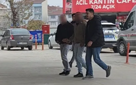 İnegöl Emniyeti, Aranan Uyuşturucu Firarilerini Operasyonla Gözaltına Aldı