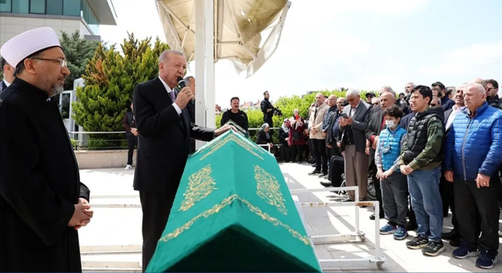Cumhurbaşkanı Erdoğan, vefat eden Arapça öğretmeninin cenaze törenine katıldı