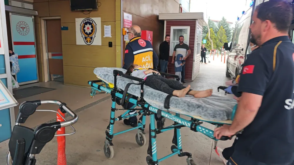 İnegöl’de Apartman Penceresinden Düşen Çocuk Hastaneye Kaldırıldı