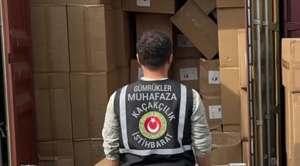Ticaret Bakanlığı ekipleri üç operasyonda uyuşturucu ve kaçak eşyaya el koydu