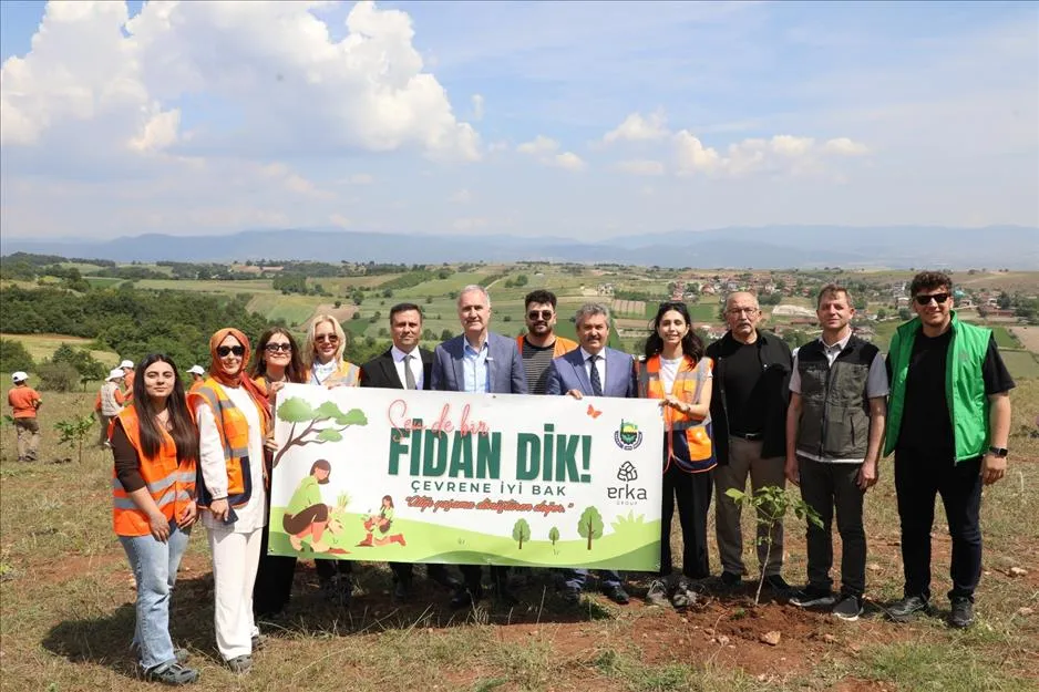 İnegöl’de Çevre Haftasında 150 Fidan Toprakla Buluştu