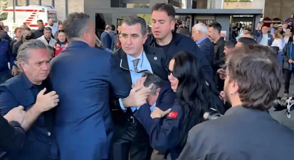 CHP Genel Başkanı Özel