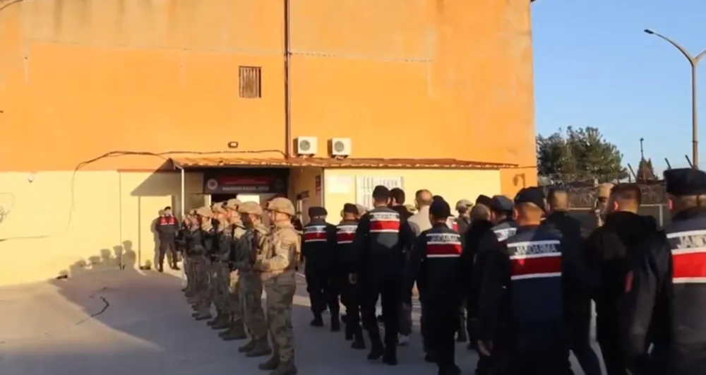 Üç İlde Eş Zamanlı Operasyon: Tefecilik Çetesine Büyük Darbe