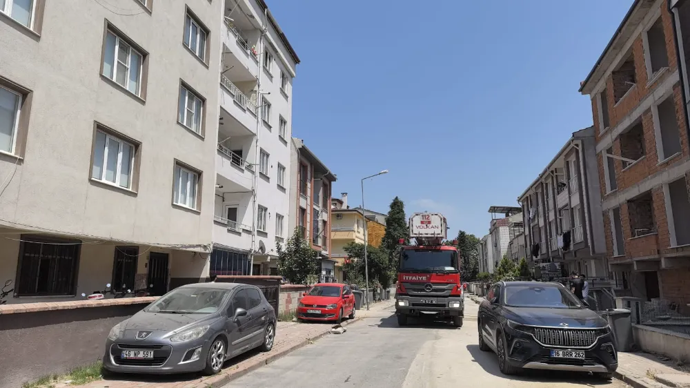 İnegöl’de Apartman Dairesinde Yangın: Ev Hanımı Yaralandı