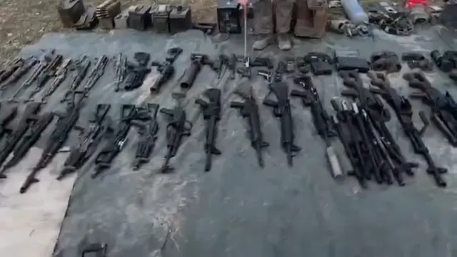 Pençe-Kilit’te Darbe: Çok Sayıda Silah ve Mühimmat Ele Geçirildi