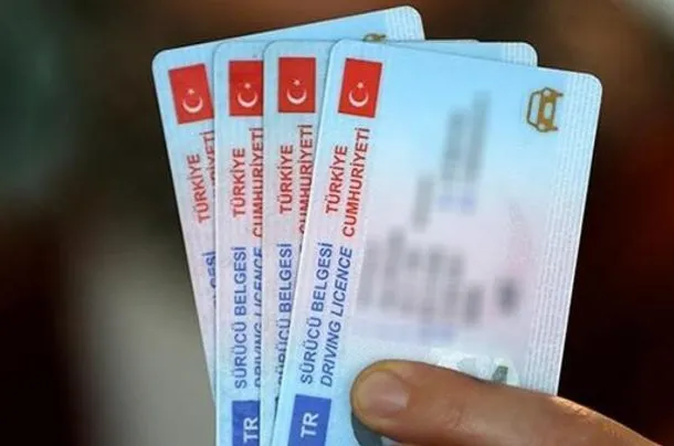 Eski tip 3,5 milyon ehliyet bir ay sonra geçerliliğini yitiriyor