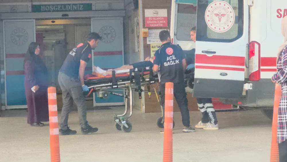 İnegöl’de Otomobil Bisiklete Çarptı: 14 Yaşındaki Çocuk Yaralandı