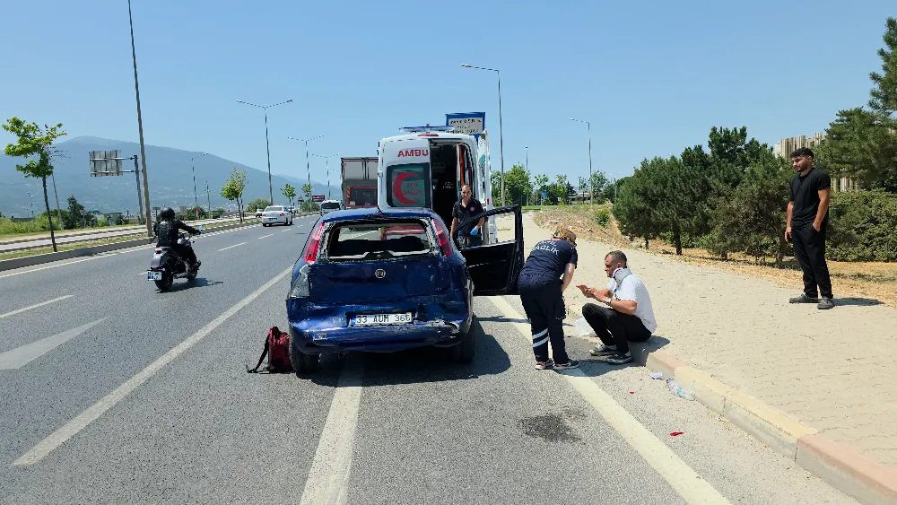 İnegöl İstikametinde Trafik Kazası: Kamyonun Çarptığı Otomobilde Yolcu Yaralandı