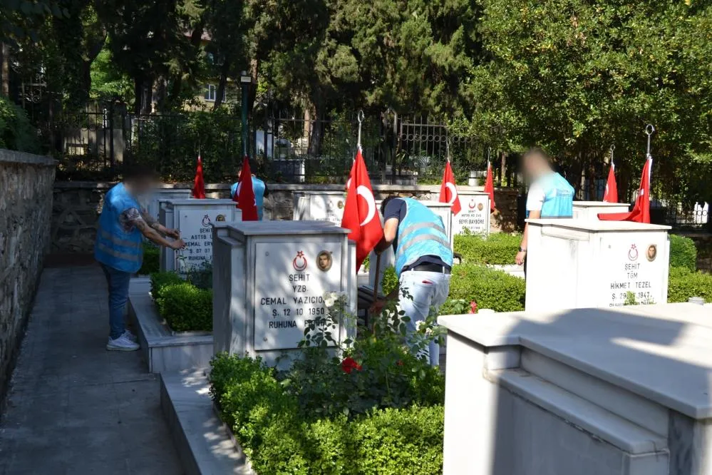 Bursa Denetimli Serbestlik Müdürlüğü’nden şehitler ve gazilere vefa ziyareti