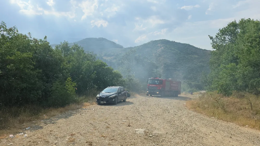 İnegöl’de Çıkan Yangın, İtfaiyenin Hızlı Müdahalesiyle Büyümeden Söndürüldü