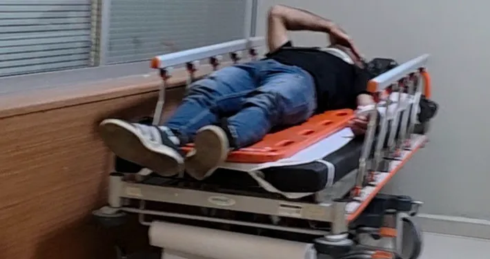 İnegöl’de Kafa Kafaya Çarpışma: Motosiklet Sürücüsü Yaralandı