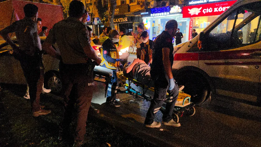 İnegöl’de otomobil kamyonete çarptı: 1 yaralı