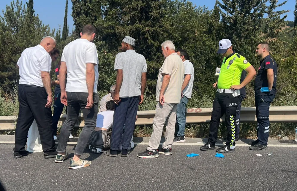 İnegöl yolunda cip yayalara çarptı: 5 yaralı